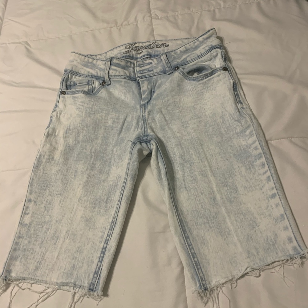CutOff Jean Shorts